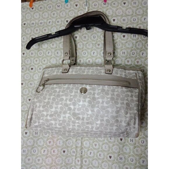Coach No. C1168-F17179 Chelsea Bias Gray Signature Handbag - Picture 1 of 12